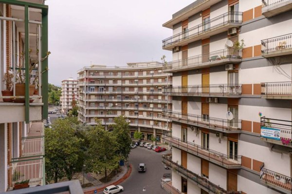 appartamento in vendita ad Acireale in zona Centro Storico