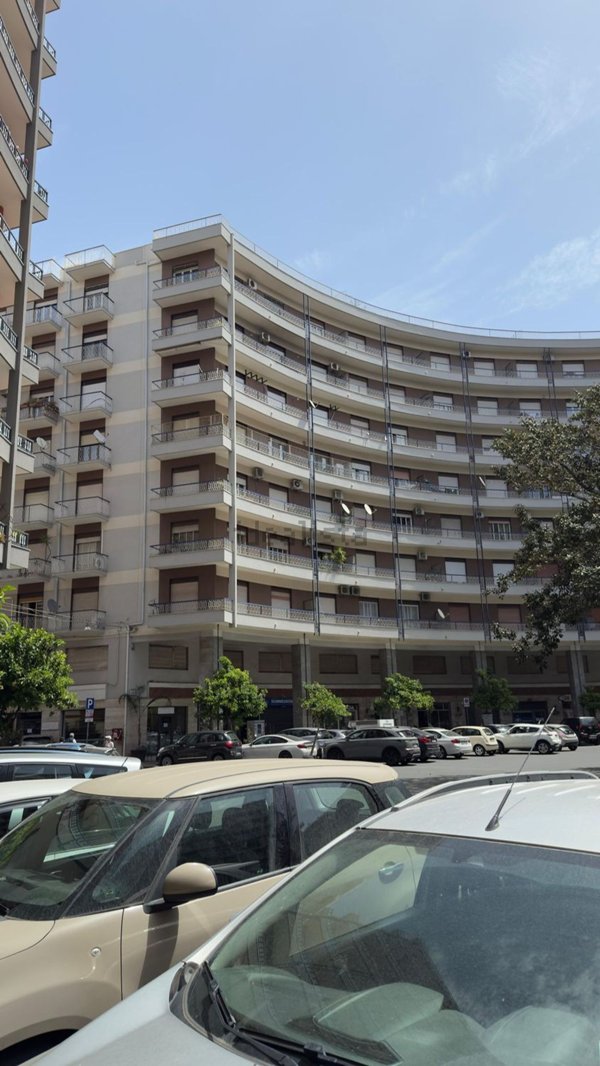 appartamento in vendita ad Acireale in zona Centro Storico
