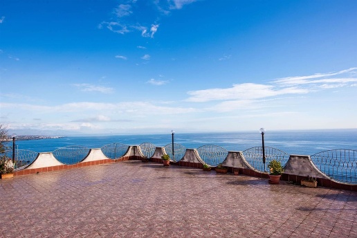 appartamento in vendita ad Acireale