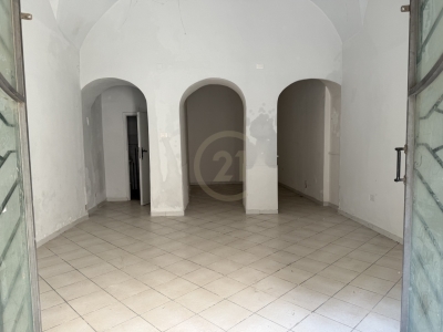 negozio in vendita ad Acireale in zona Centro Storico