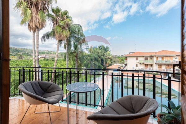 appartamento in vendita ad Acireale in zona Santa Tecla