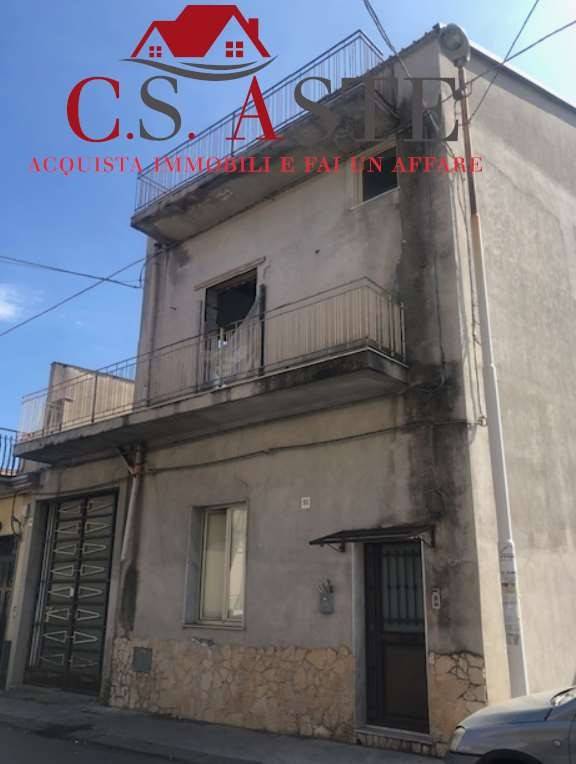 casa indipendente in vendita ad Acireale in zona Aci Platani