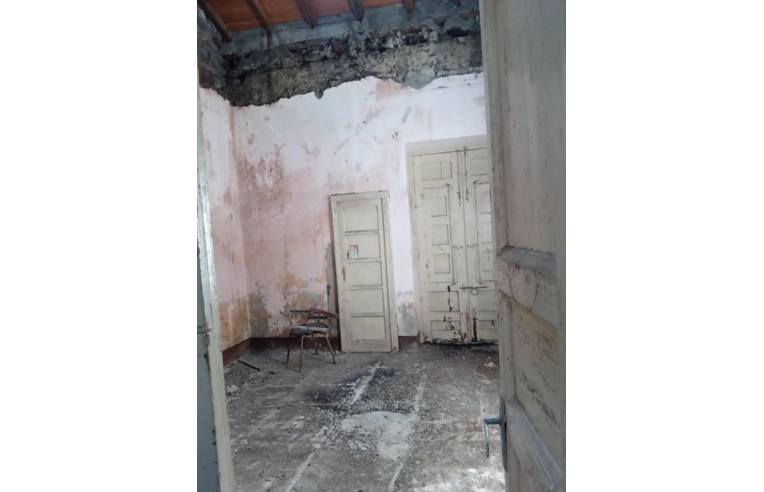 appartamento in vendita ad Acireale in zona Mangano