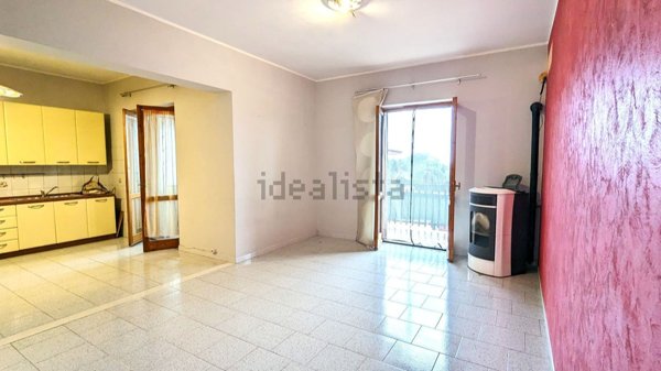 appartamento in vendita ad Acireale in zona Pozzillo