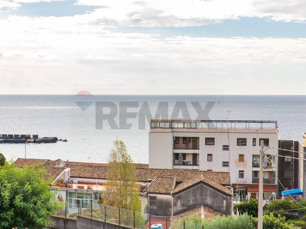 casa indipendente in vendita ad Acireale