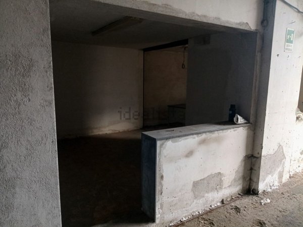 negozio in vendita ad Acireale