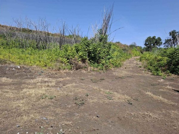 terreno industriale in vendita ad Acireale