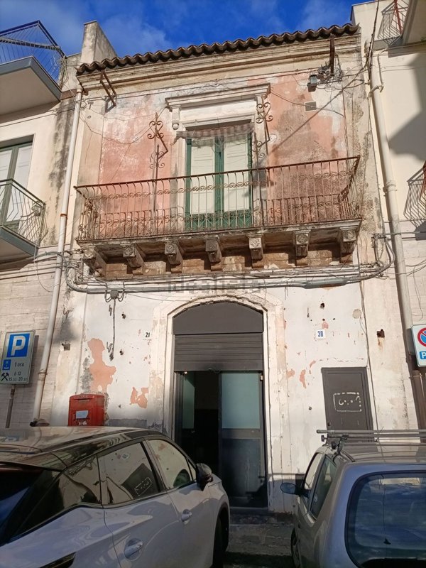 appartamento in vendita ad Acireale in zona Aci Platani