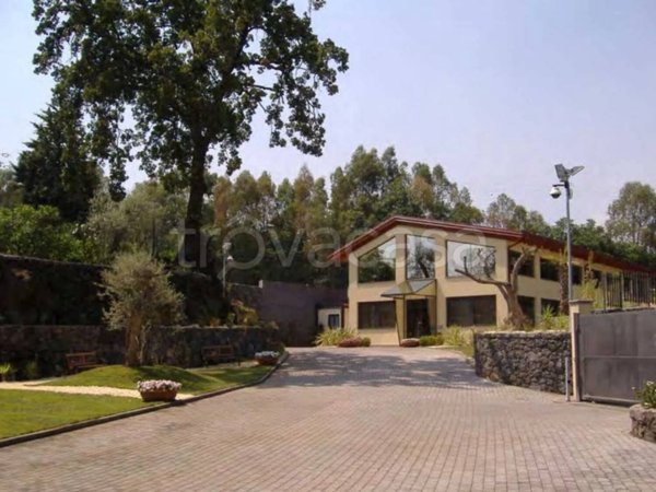 casa indipendente in vendita ad Acireale