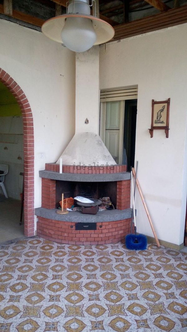 casa indipendente in vendita ad Acireale