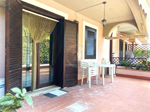 appartamento in vendita ad Acireale in zona Capo Mulini