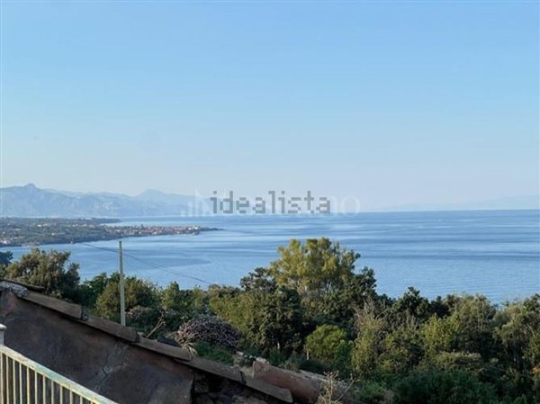 casa indipendente in vendita ad Acireale in zona Santa Caterina