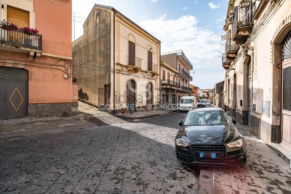 casa indipendente in vendita ad Acireale