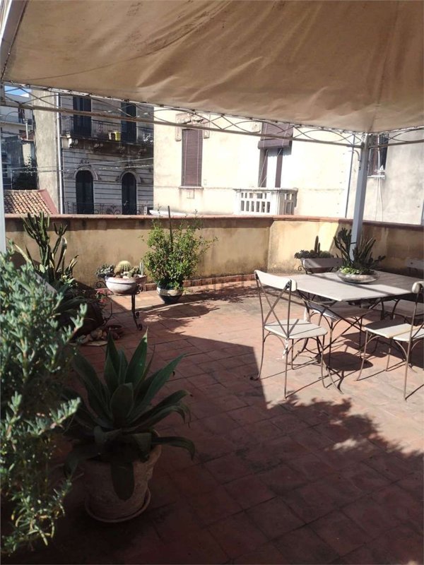 casa indipendente in vendita ad Acireale