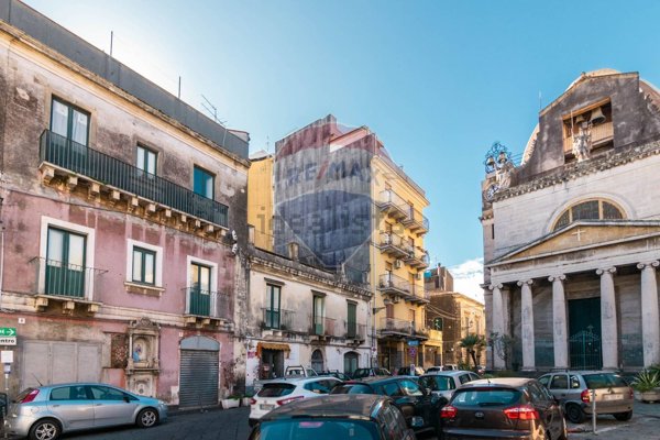 appartamento in vendita ad Acireale in zona Centro Storico
