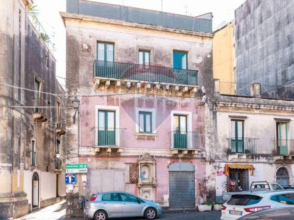 casa indipendente in vendita ad Acireale