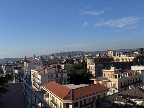 appartamento in vendita ad Acireale in zona Centro Storico