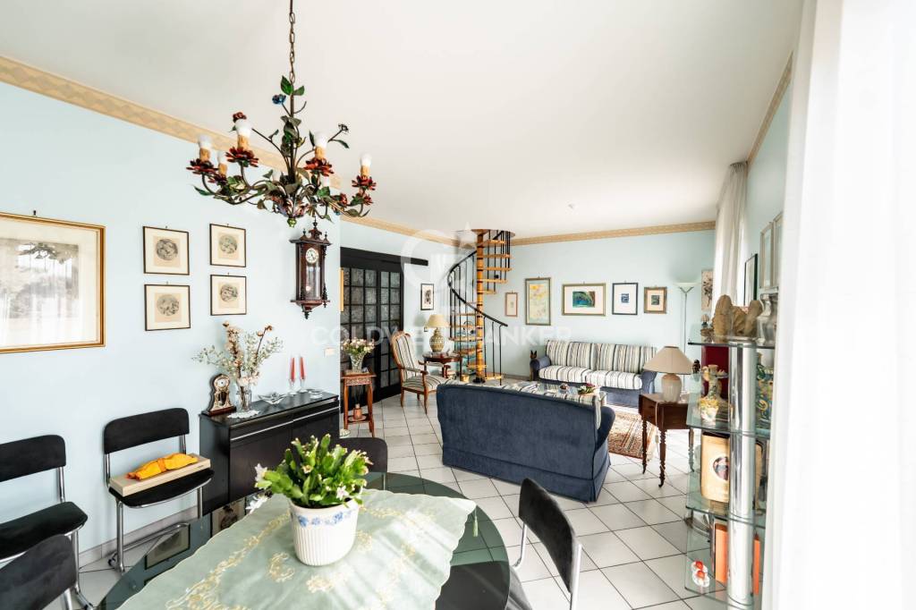 appartamento in vendita ad Acireale in zona Centro Storico