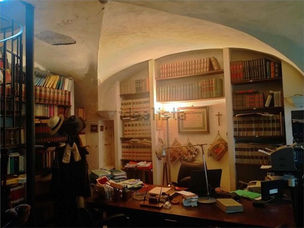 esavano in vendita ad Acireale