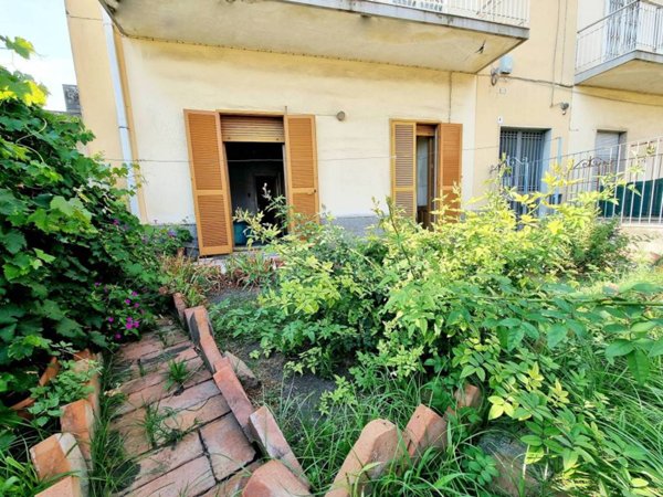 appartamento in vendita ad Acireale in zona Aci Platani