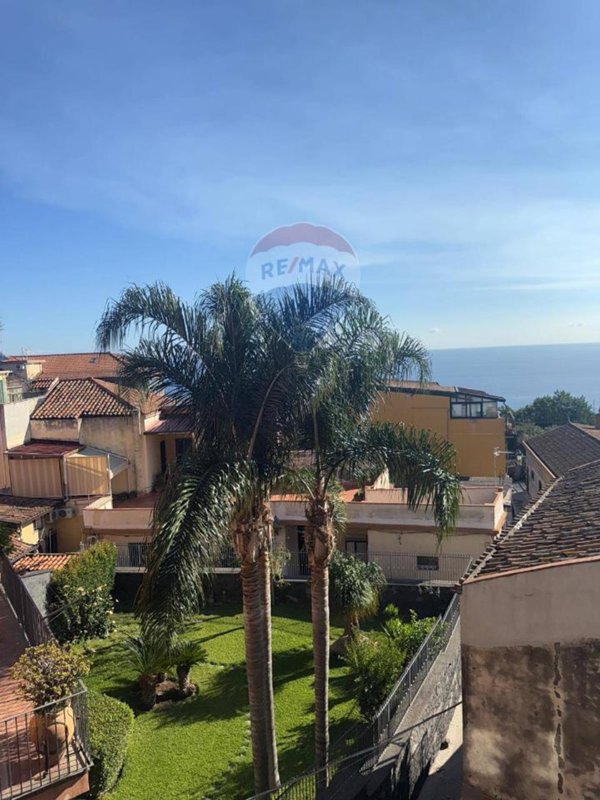 appartamento in vendita ad Acireale
