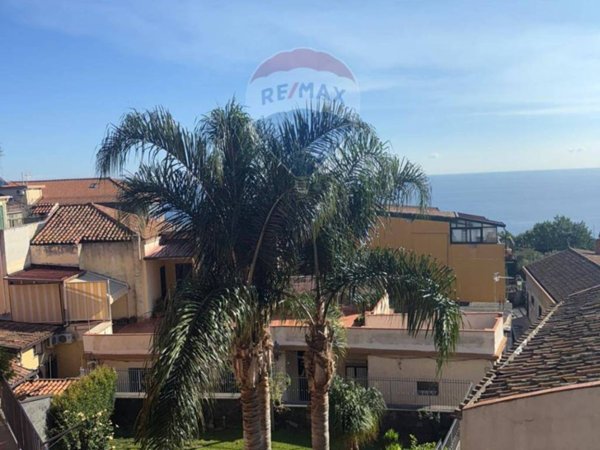 appartamento in vendita ad Acireale