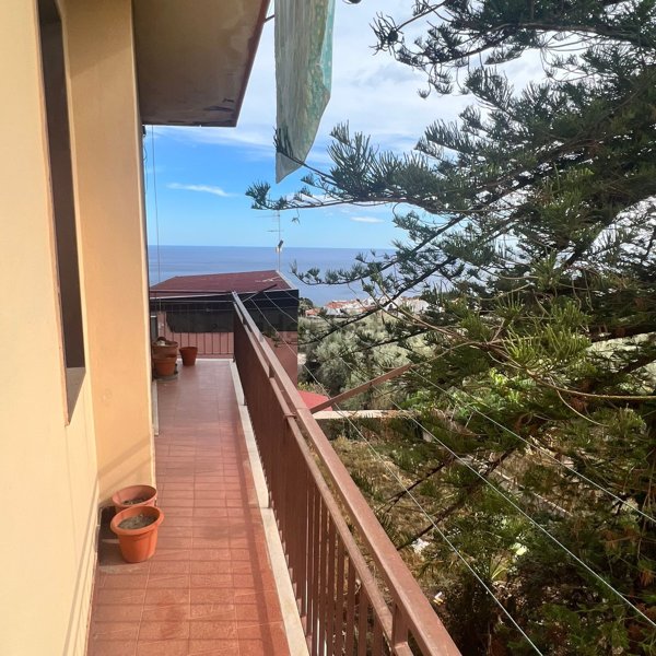 appartamento in vendita ad Acireale