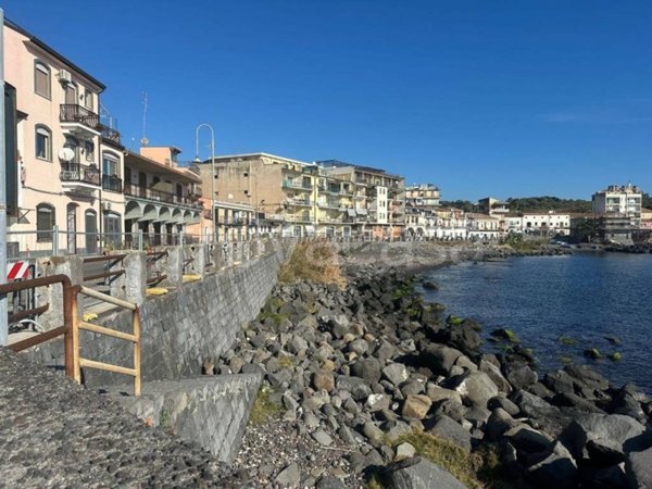 appartamento in vendita ad Acireale in zona Capo Mulini