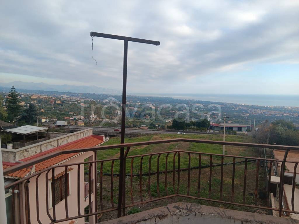 appartamento in vendita ad Acireale