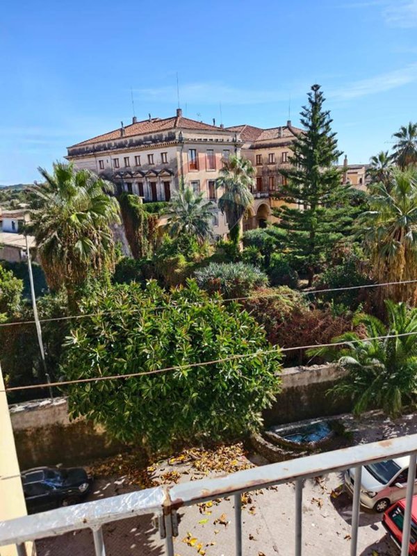 appartamento in vendita ad Acireale