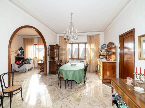 appartamento in vendita ad Acireale in zona Centro Storico