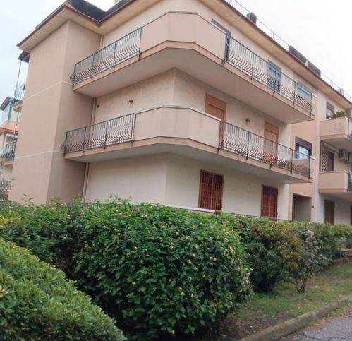 appartamento in vendita ad Acireale in zona Piano d'Api