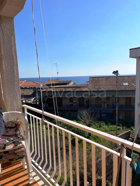 appartamento in vendita ad Acireale in zona Santa Tecla