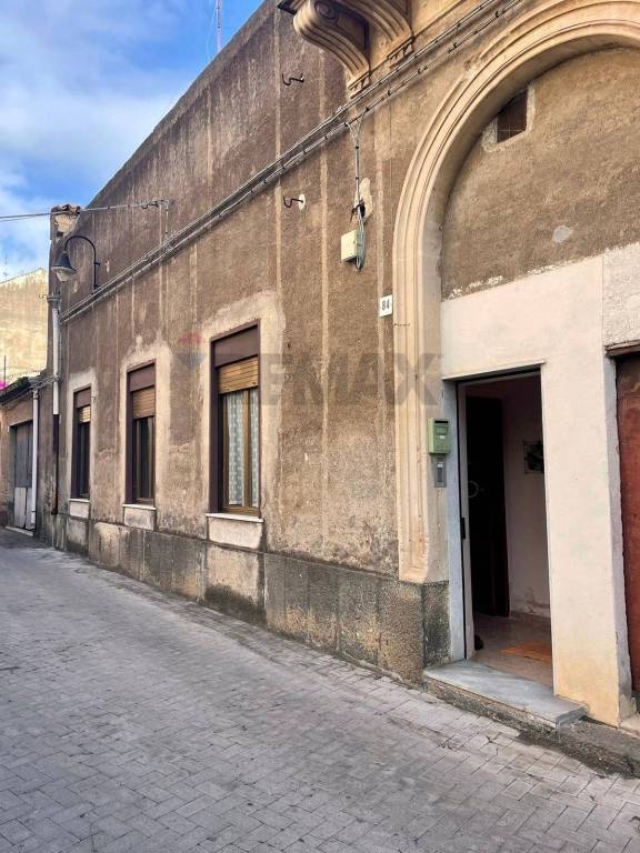 casa indipendente in vendita ad Acireale
