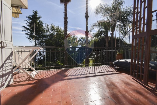 appartamento in vendita ad Acireale in zona Santa Tecla