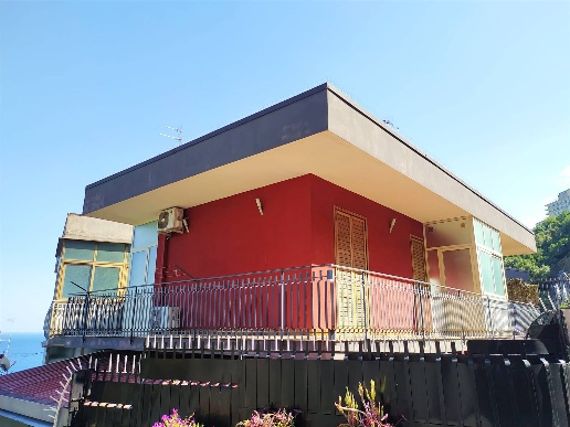 appartamento in vendita ad Acireale in zona Santa Maria la Scala