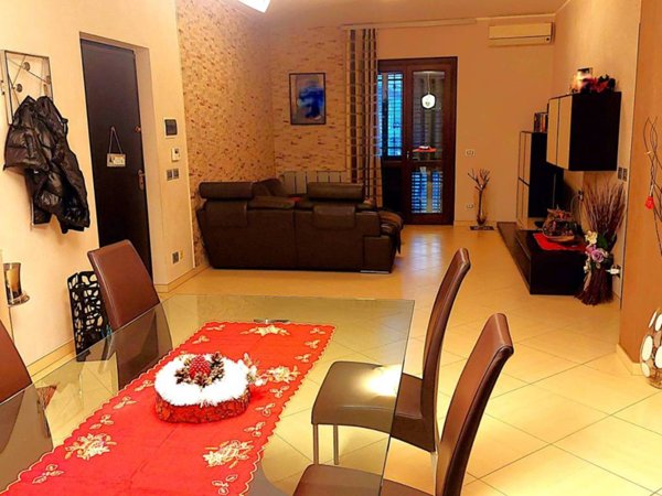 appartamento in vendita ad Acireale in zona Stazzo