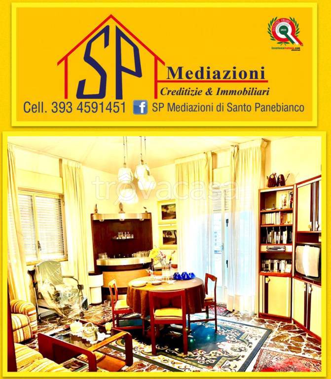 appartamento in vendita ad Acireale in zona Centro Storico