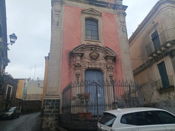 casa indipendente in vendita ad Acireale in zona Centro Storico