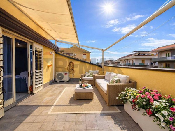 appartamento in vendita ad Acireale in zona Centro Storico