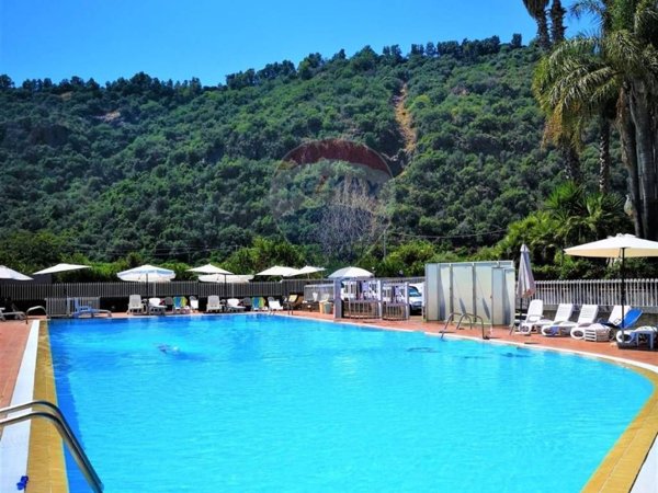 appartamento in vendita ad Acireale in zona Santa Tecla