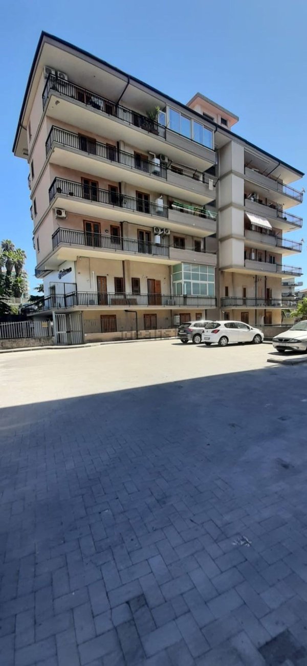 appartamento in vendita ad Acireale