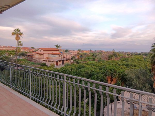 appartamento in vendita ad Acireale