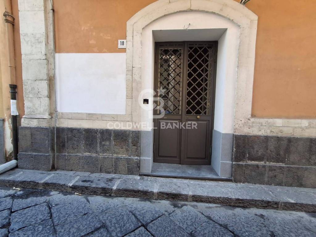 casa indipendente in vendita ad Acireale in zona Centro Storico
