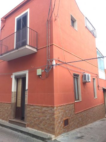 casa indipendente in vendita ad Acireale in zona Centro Storico