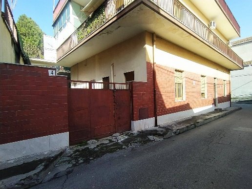 casa indipendente in vendita ad Acireale in zona Aci Platani