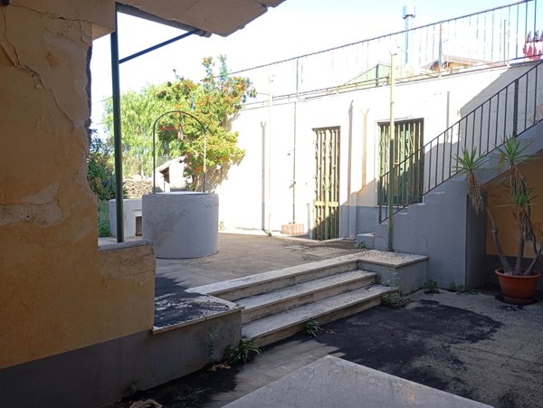 casa indipendente in vendita ad Acireale in zona Scillichenti