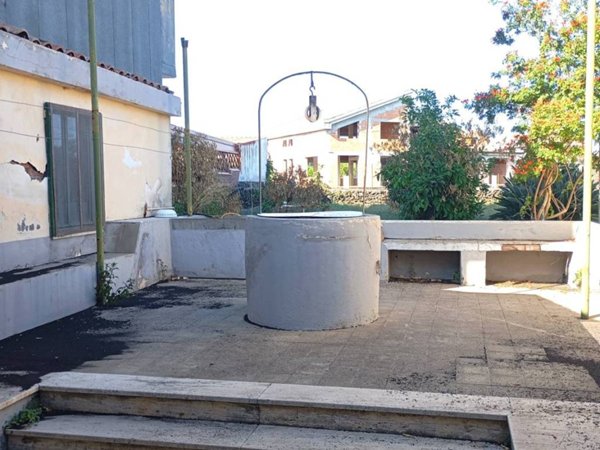 casa indipendente in vendita ad Acireale in zona Santa Tecla