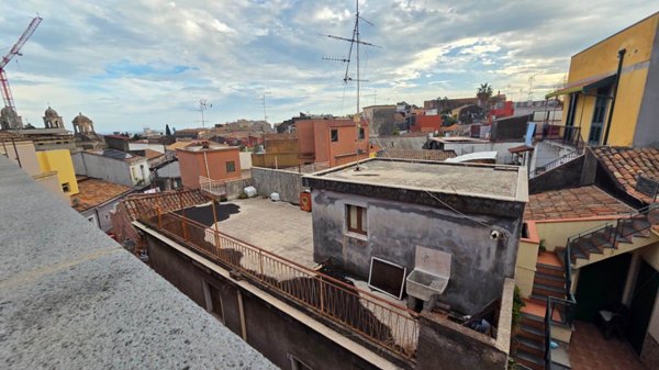 appartamento in vendita ad Acireale in zona Centro Storico