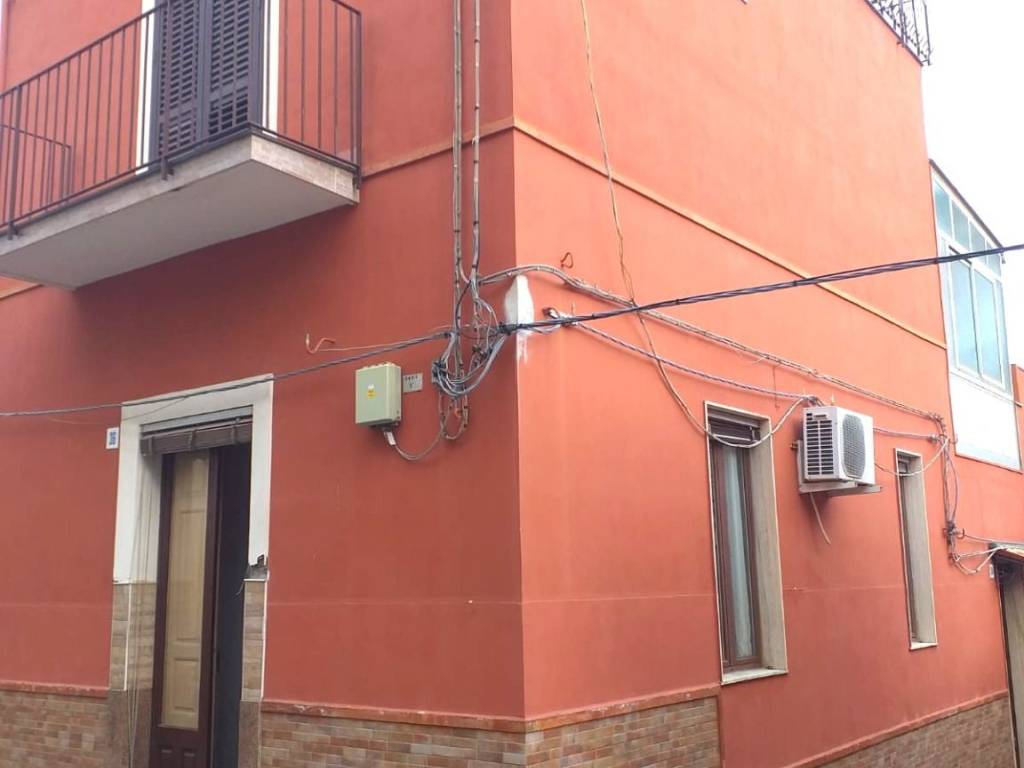 casa indipendente in vendita ad Acireale in zona Centro Storico